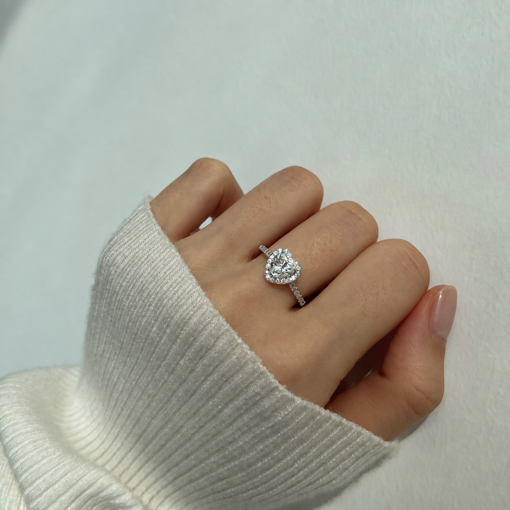 Anillo halo de moissanita 1,0 ct en plata