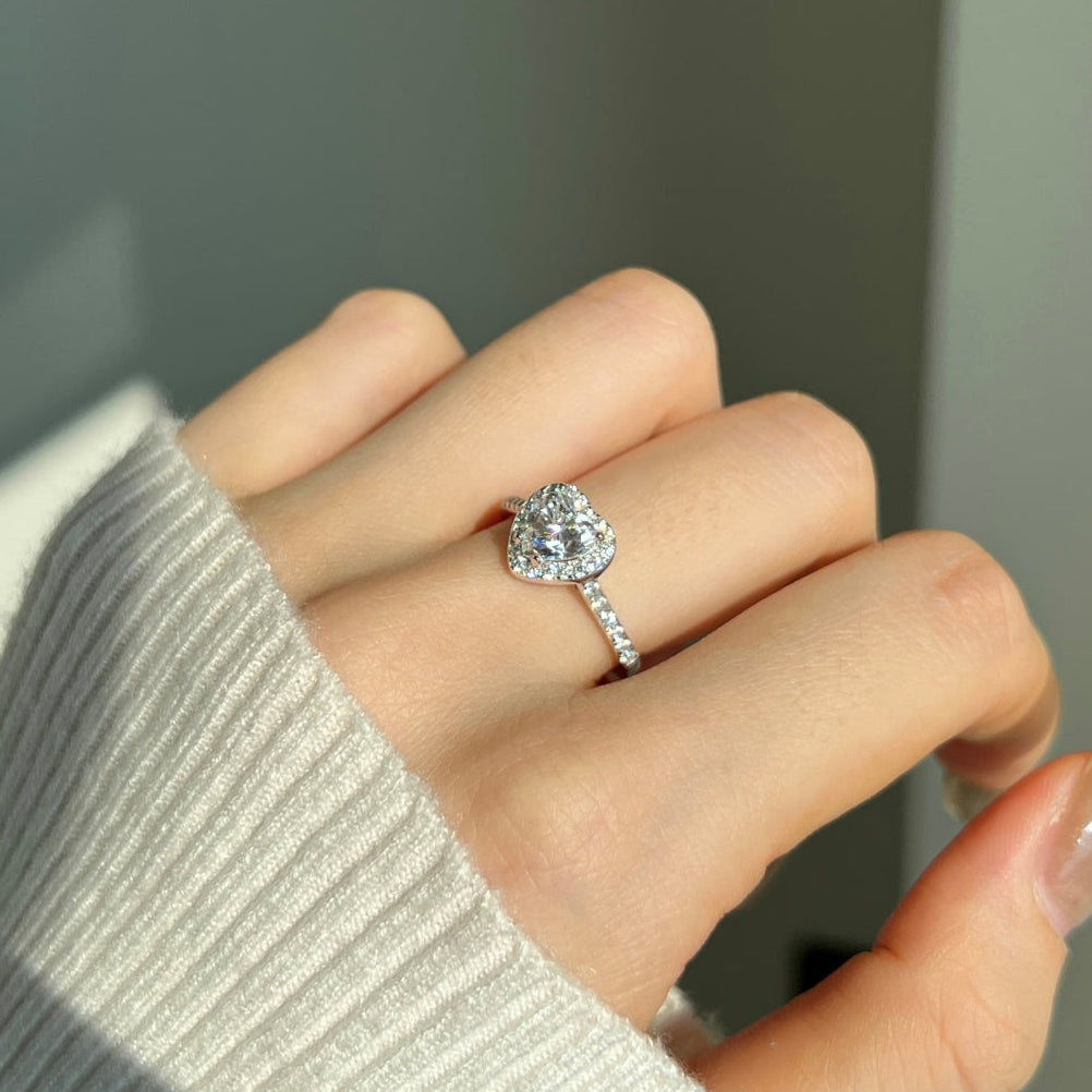 Anillo halo de moissanita 1,0 ct en plata