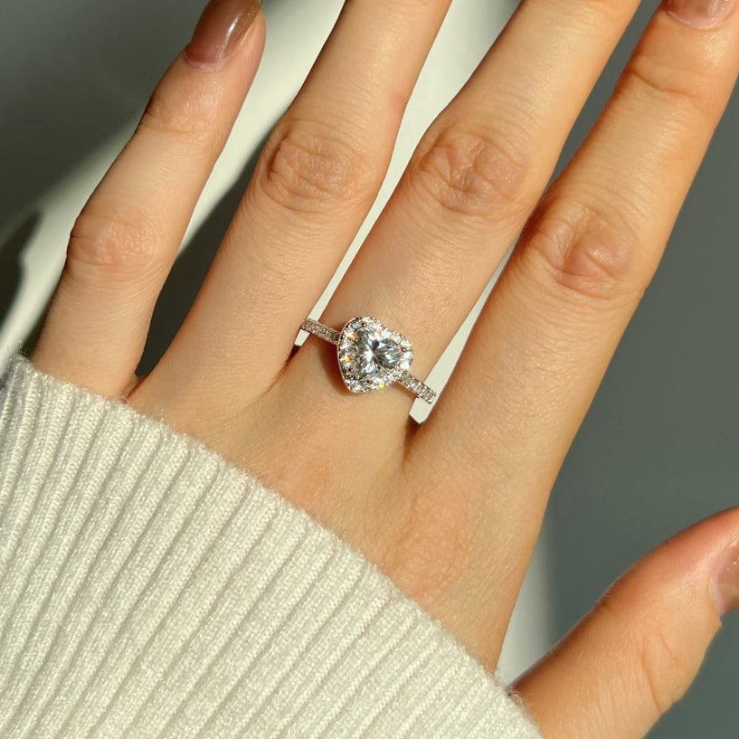 Anillo halo de moissanita 1,0 ct en plata