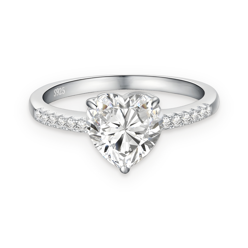 Anillo con corazón de moissanita 2 ct en plata