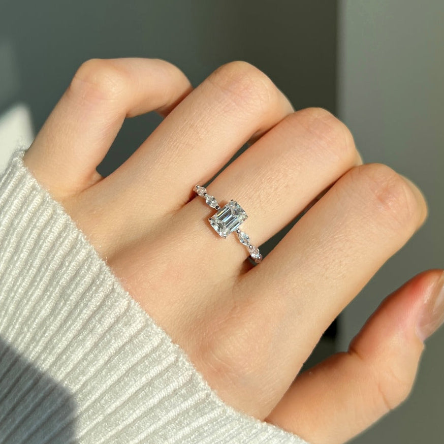 Anillo solitario de moissanita y circonitas 1 ct en plata