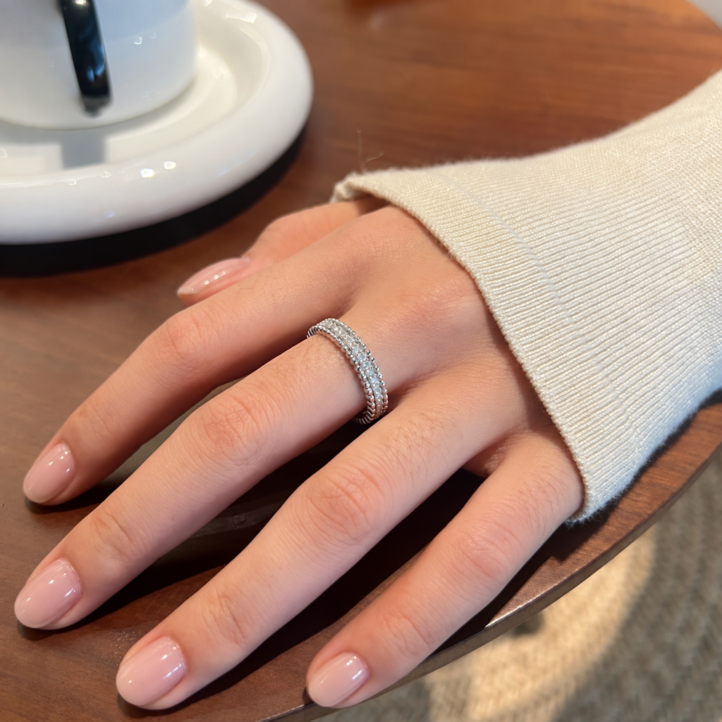 Anillo eternity de moissanitas 0,525 ct en plata