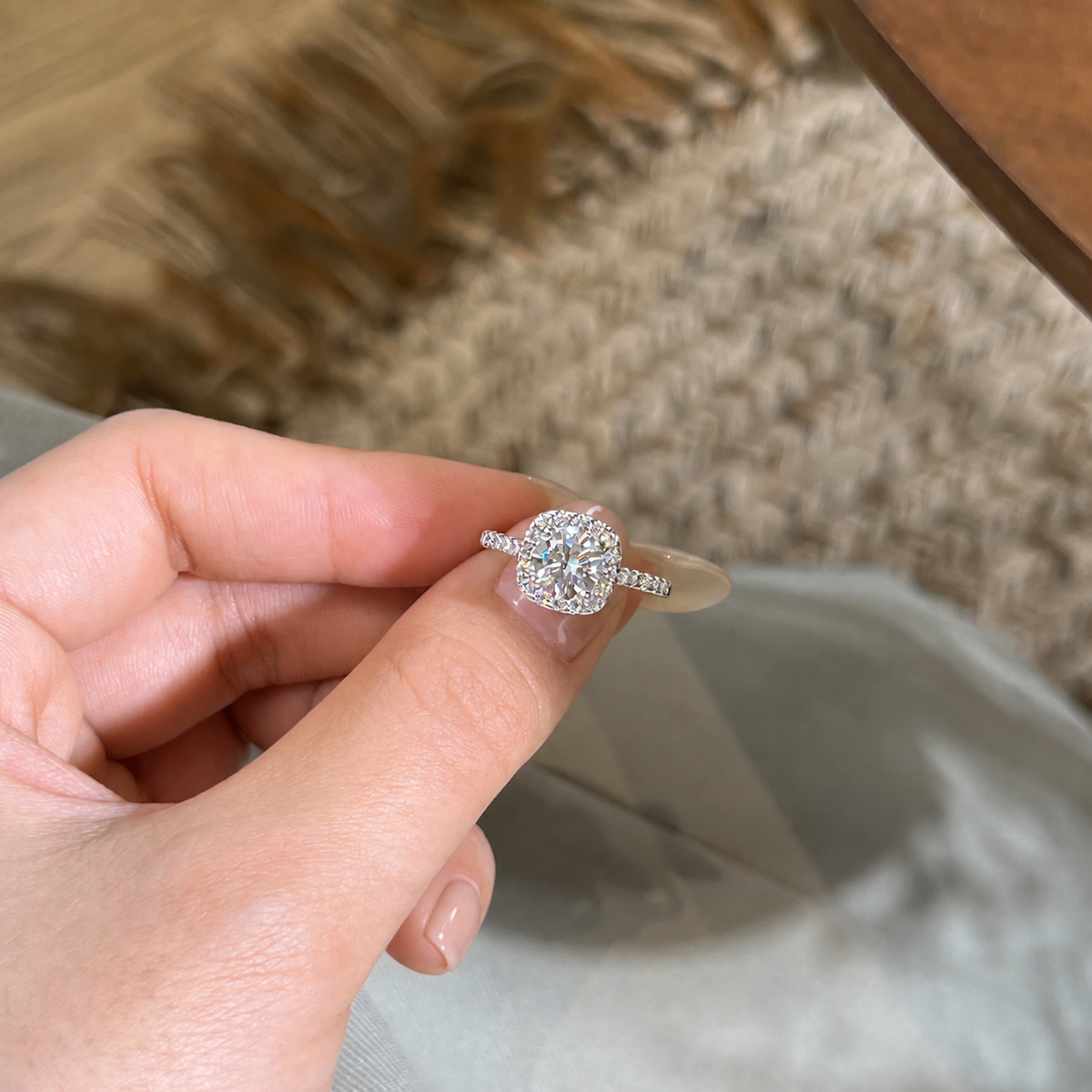 Anillo halo de moissanitas 1,2 ct en plata