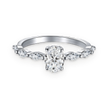 Anillo con piedra central oval de moissanita 0,8 ct en plata
