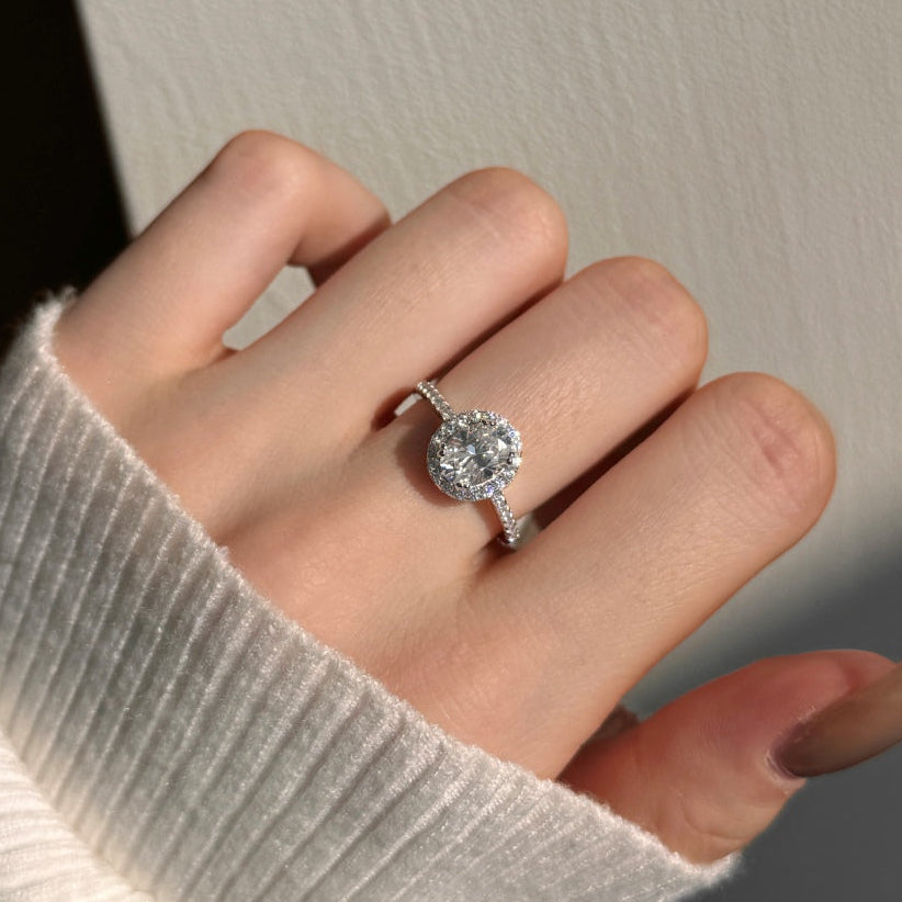 Anillo halo de moissanita 1,5 ct en plata