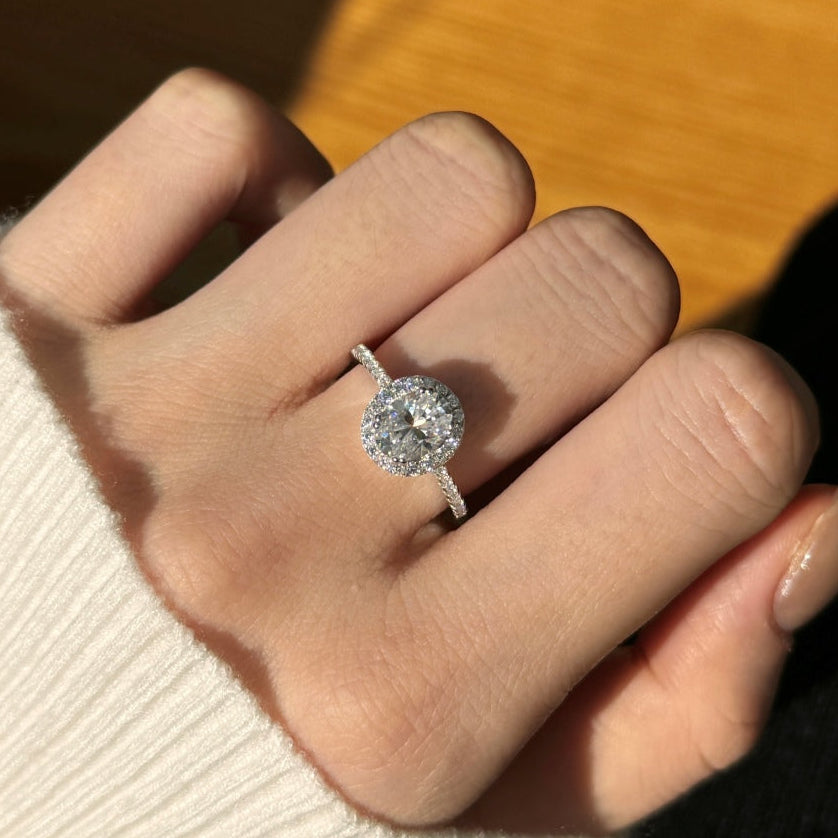 Anillo halo de moissanita 1,5 ct en plata