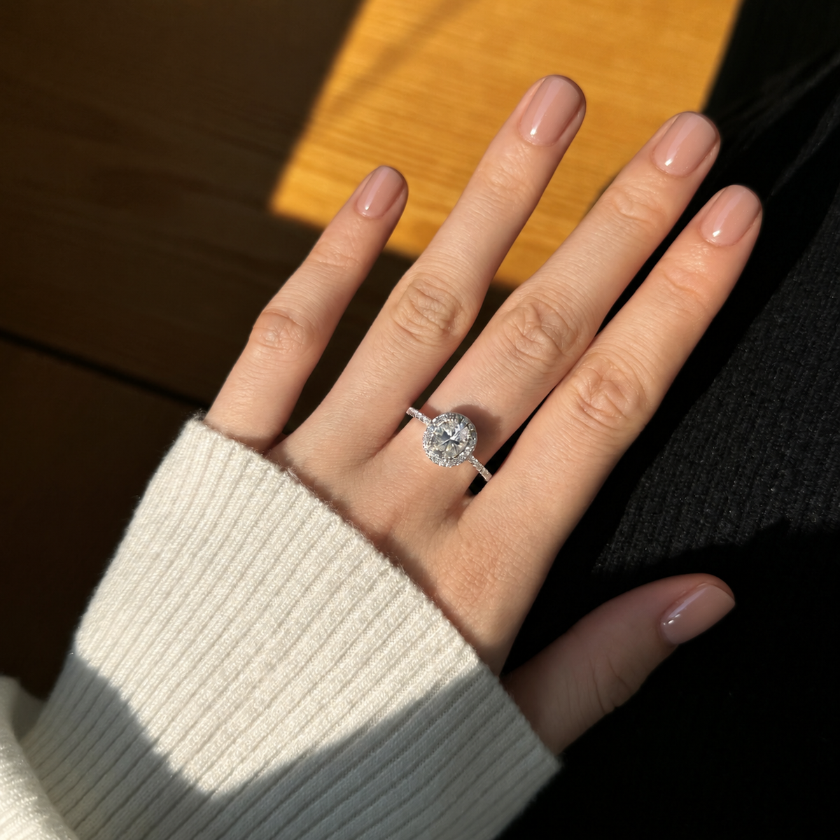 Anillo halo de moissanita 1,5 ct en plata