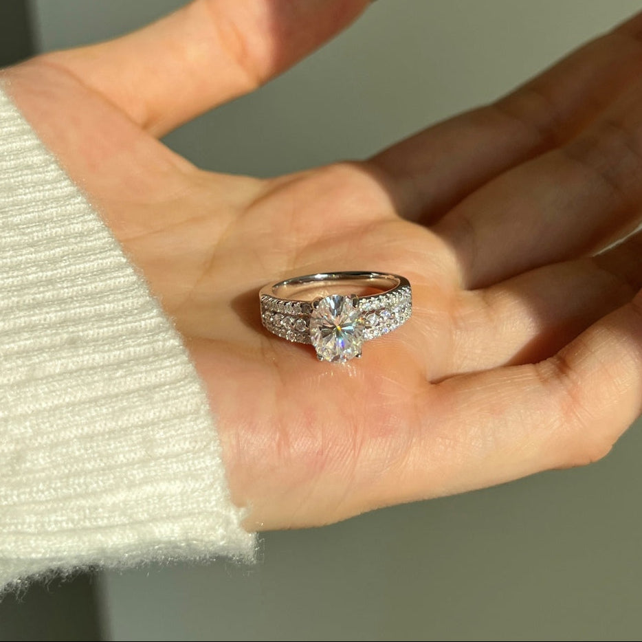 Anillo de pavé de moissanita 2 ct en plata