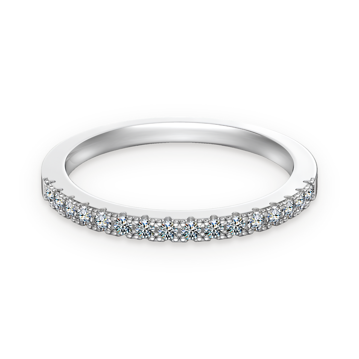 Anillo media alianza de moissanitas en plata