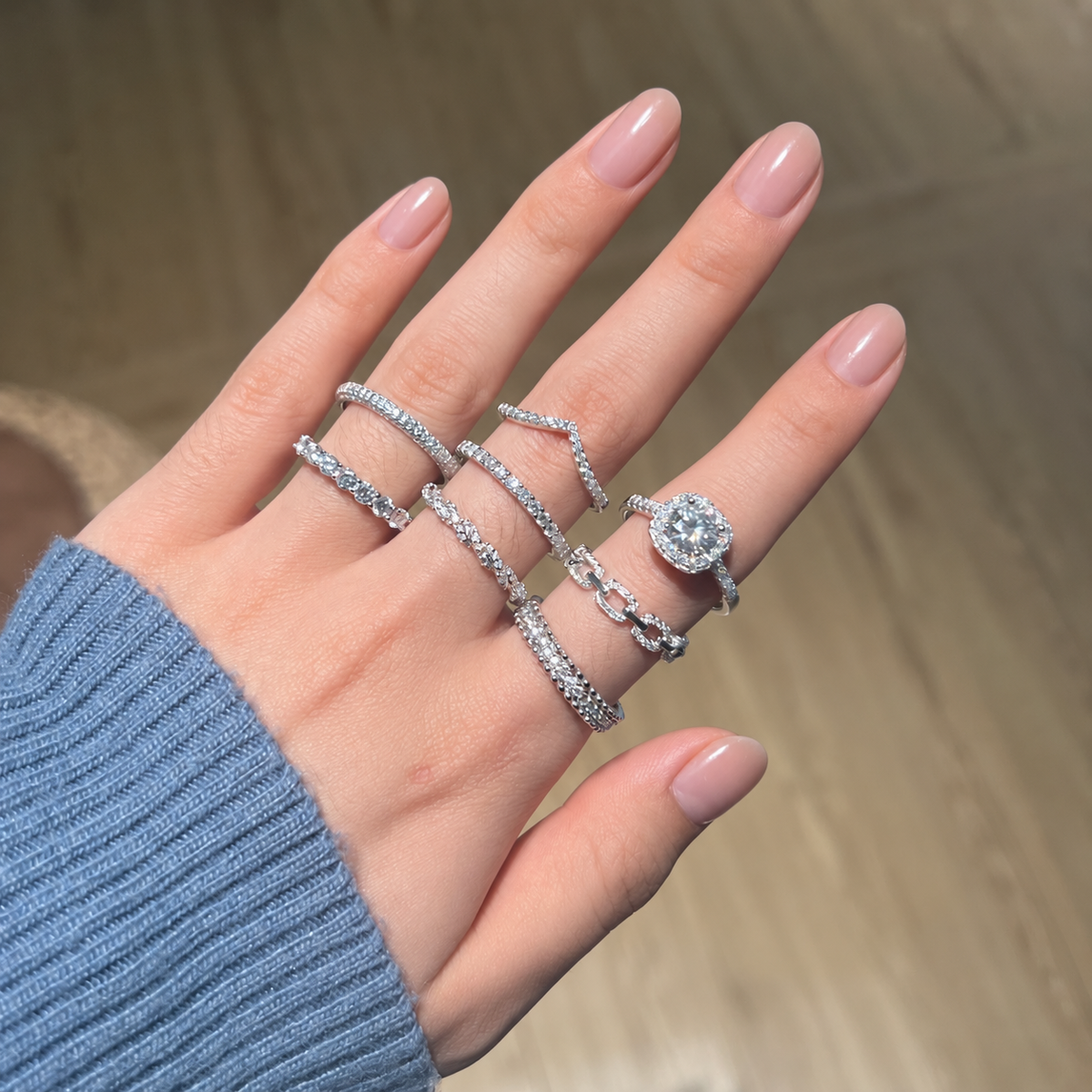Anillo de banda pavé de moissanitas 0,735 ct en plata