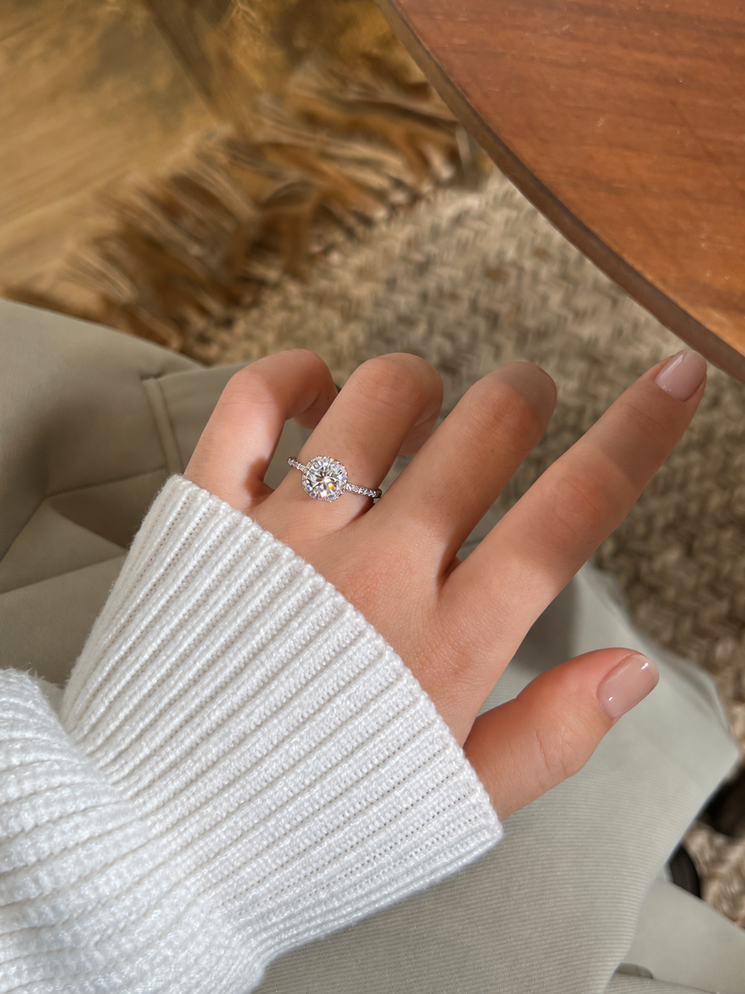 Anillo halo de moissanitas 1,0 ct en plata