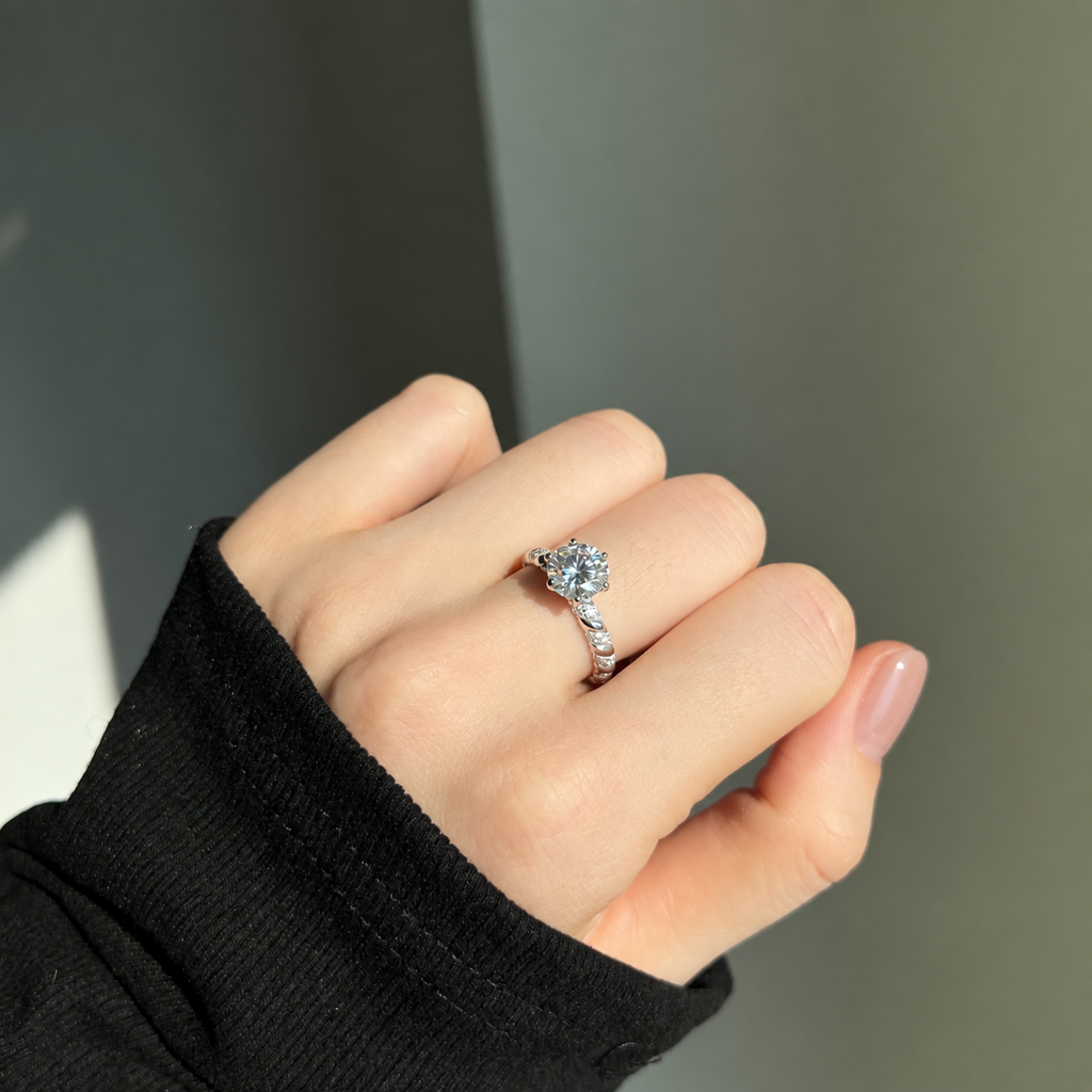Anillo solitario de moissanita 2 ct en plata