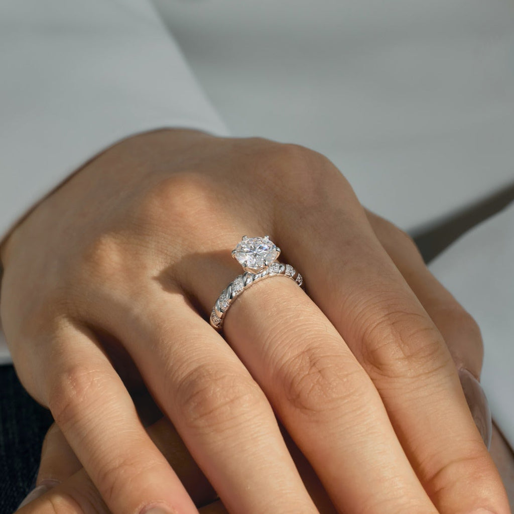 Anillo solitario de moissanita 2 ct en plata