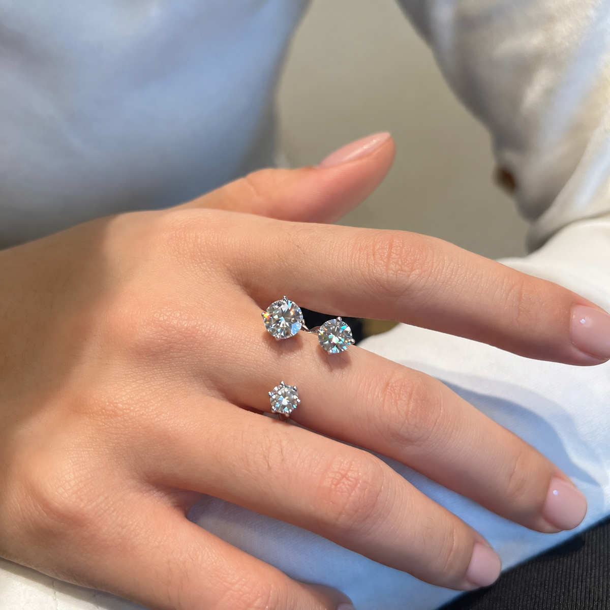 Anillo trío de moissanitas 2,5 ct en plata
