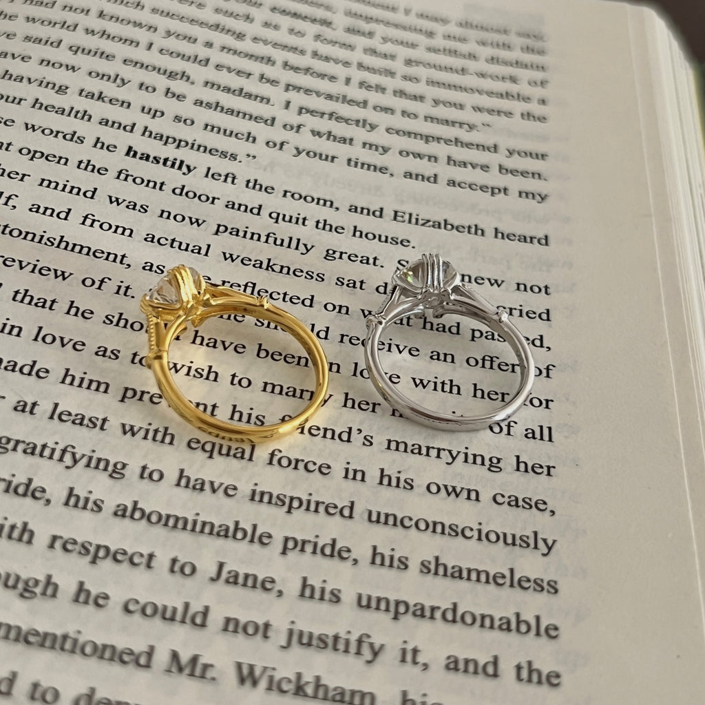 Anillo solitario de moissanitas 2,05 ct dorado