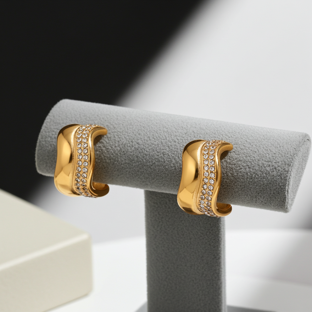 Pendientes de aro de microcristales en acero dorado