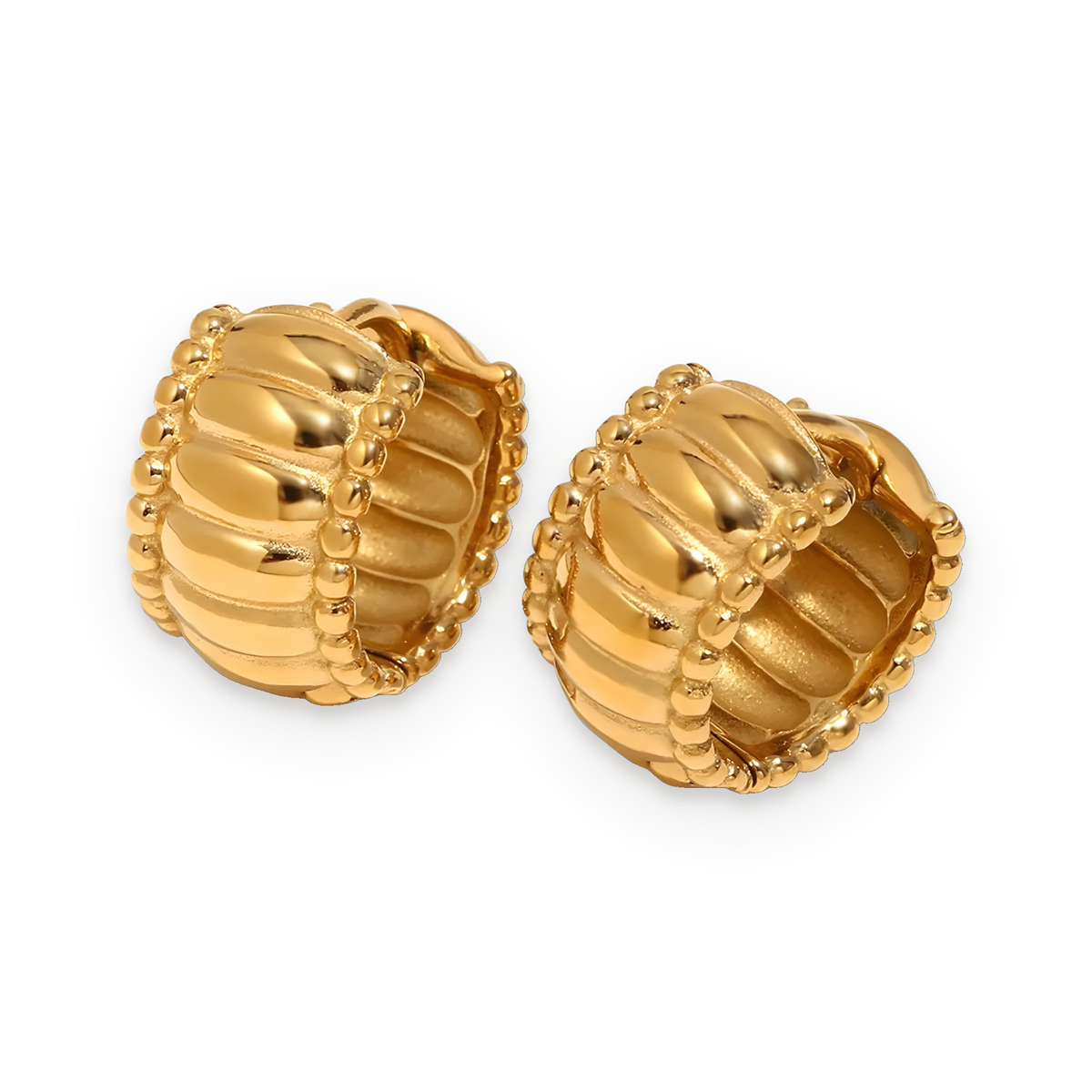 Pendientes de aro con relieve granulado en acero dorado