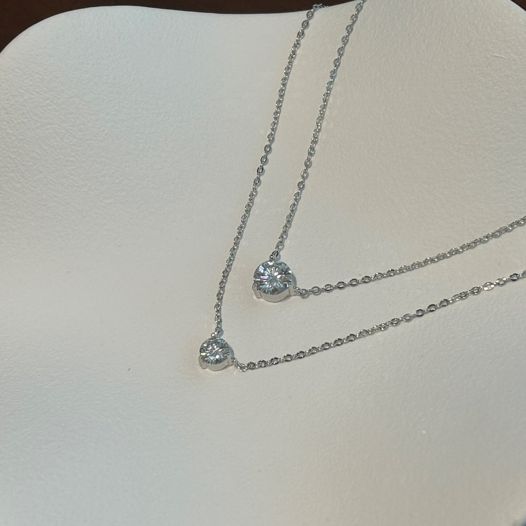 Collar con corazón de moissanita 0,5 ct en plata