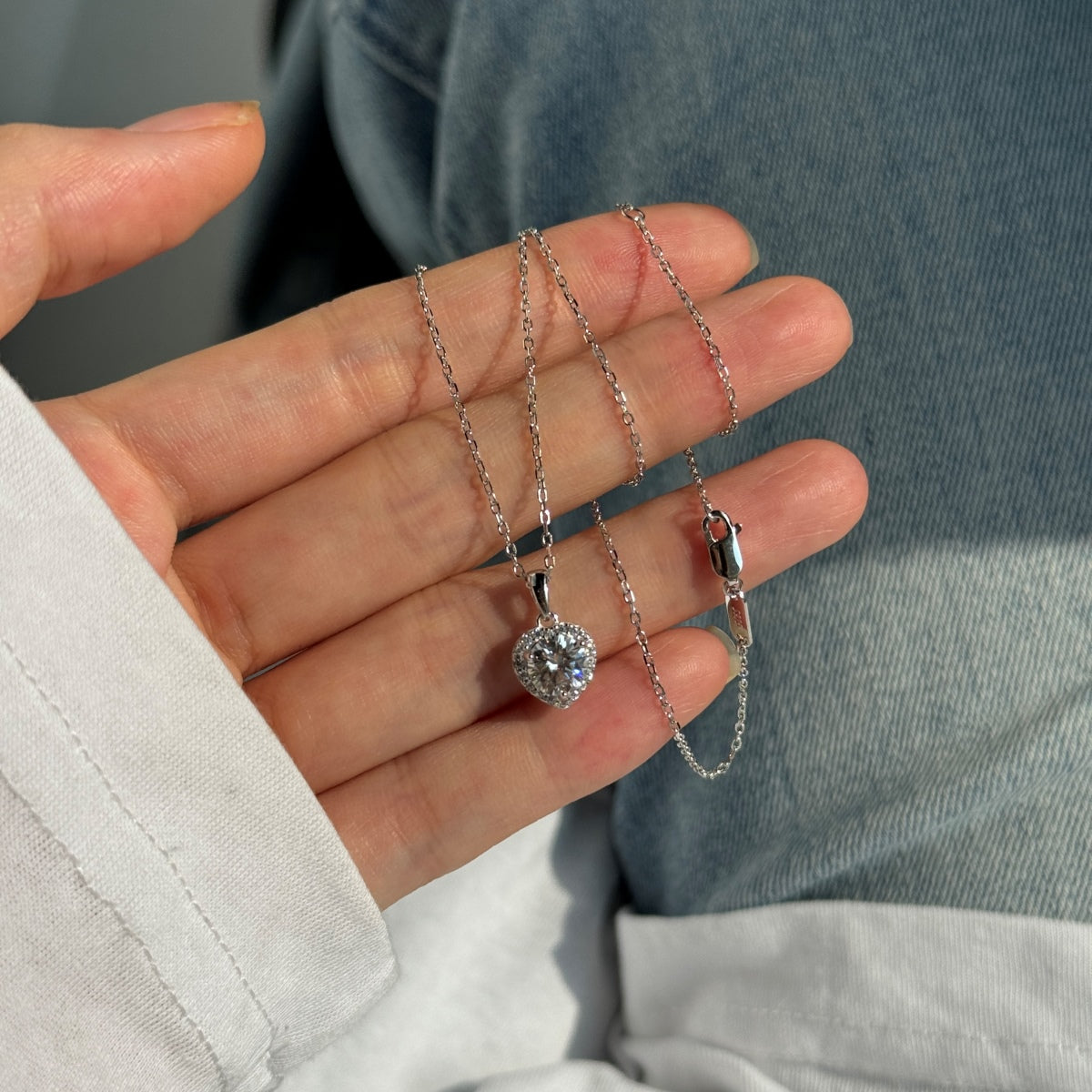 Collar con corazón de moissanitas 1 ct en plata