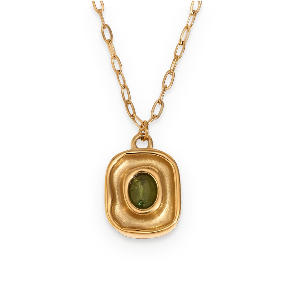 Collar con colgante ovalado de circonita en acero dorado
