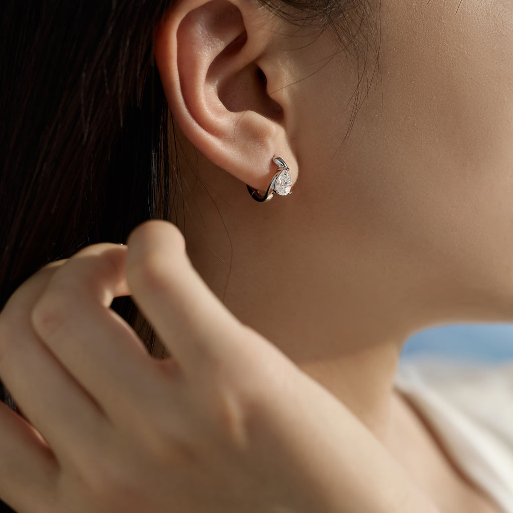 Pendientes de aro de moissanitas en plata