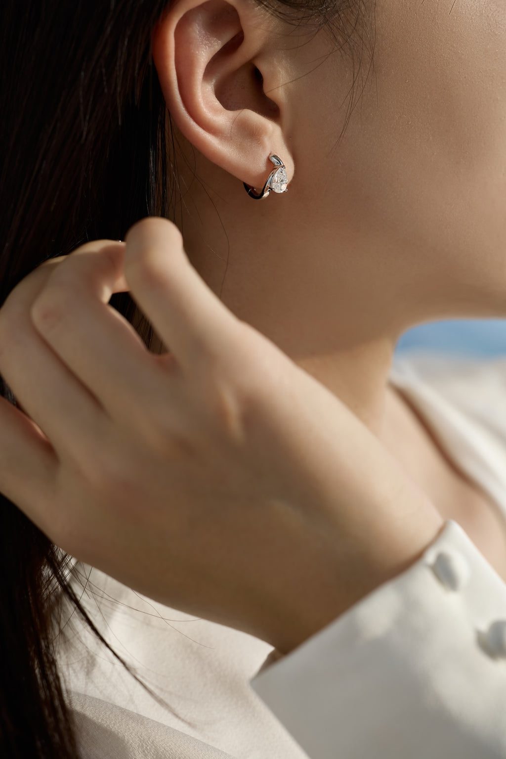 Pendientes de aro de moissanitas en plata