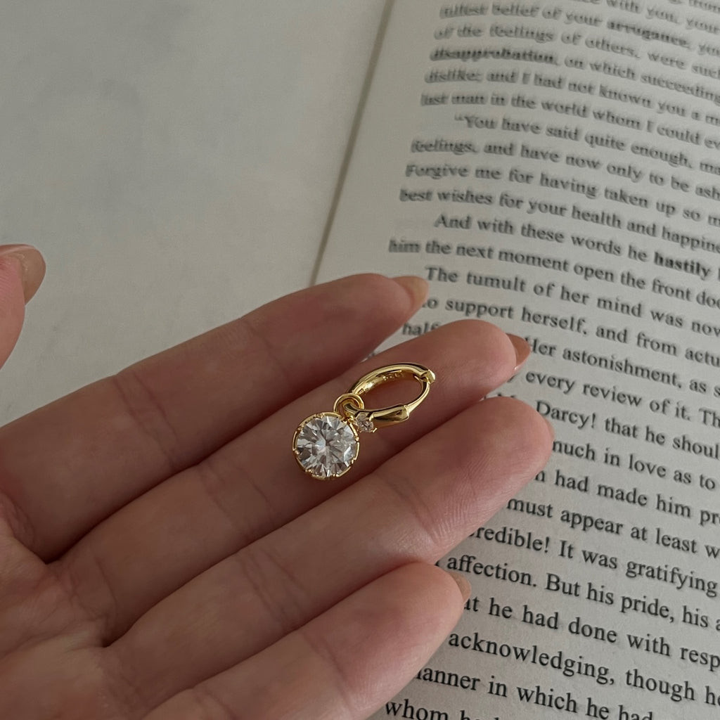 Pendientes de aro colgante de moissanitas 4,12 ct dorados