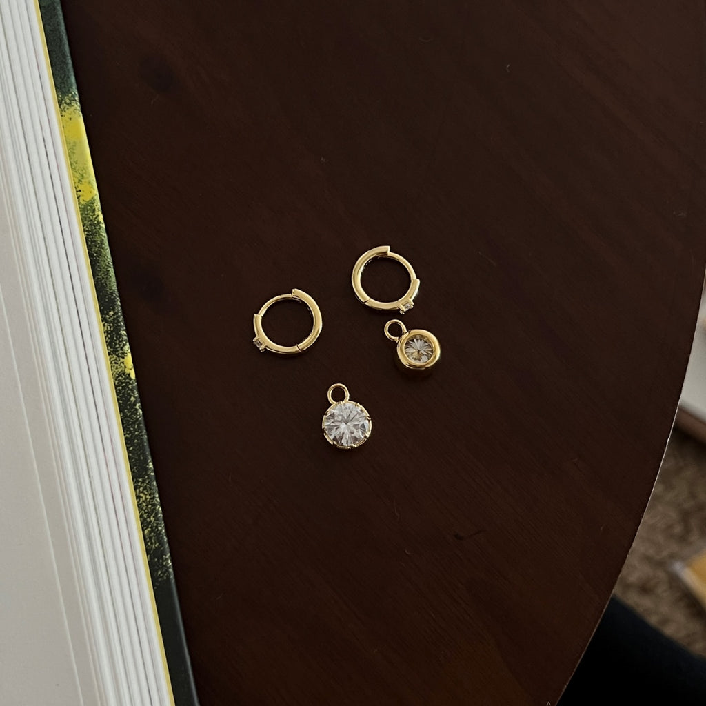 Pendientes de aro colgante de moissanitas 4,12 ct dorados