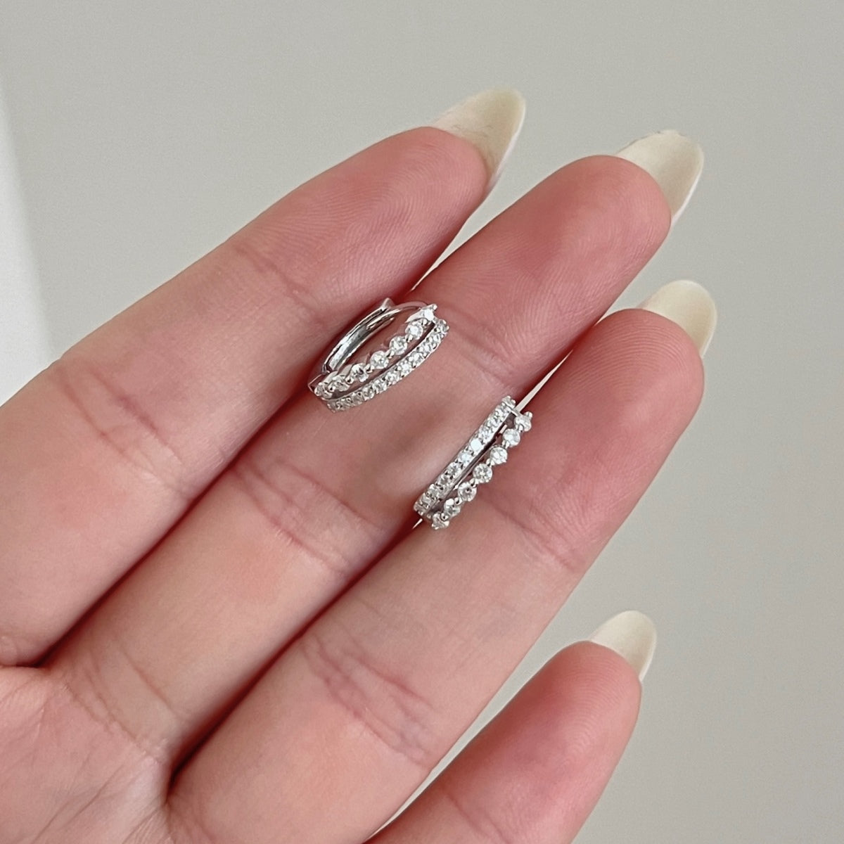 Pendientes de aro de doble hilera de moissanitas 0,414 ct en plata