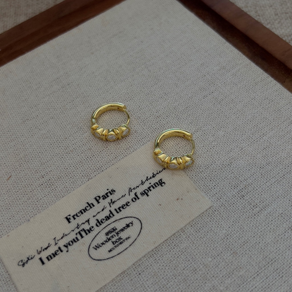 Pendientes de aro de moissanitas 0,6 ct dorados
