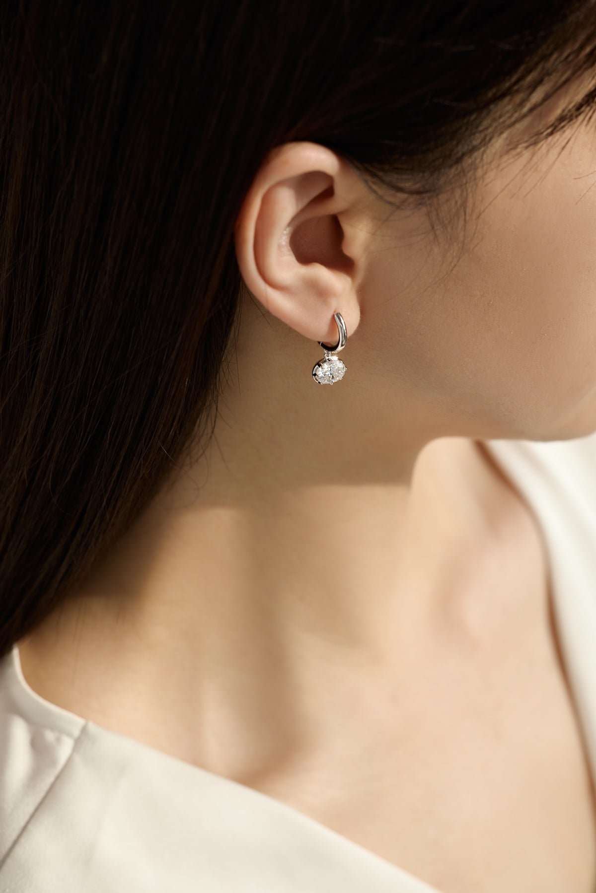 Pendientes de aro de moissanita y circonitas 3 ct en plata