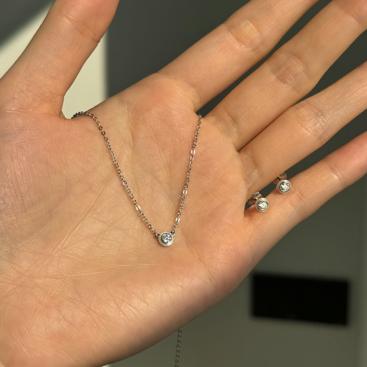 Pendientes de botón de moissanitas 0,2 ct en plata