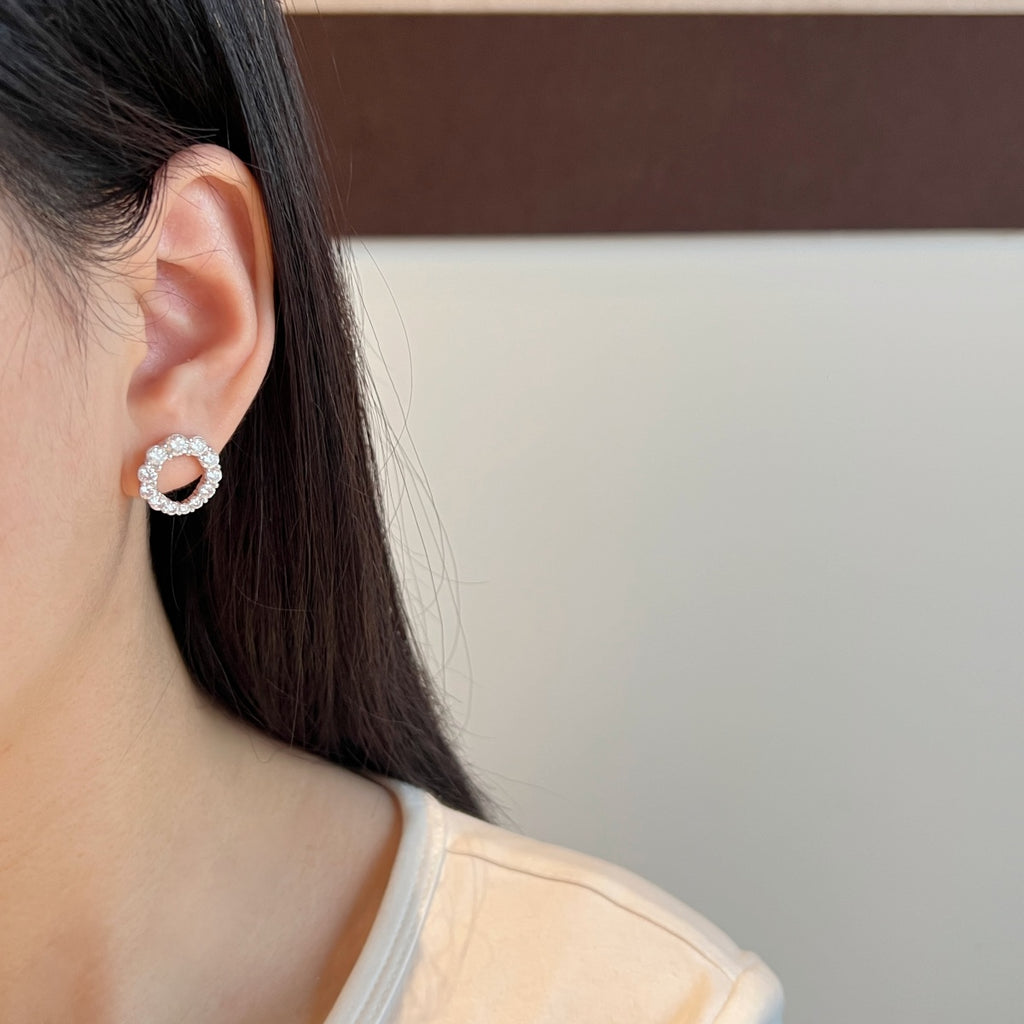 Pendientes de botón de moissanitas 3,3 ct en plata