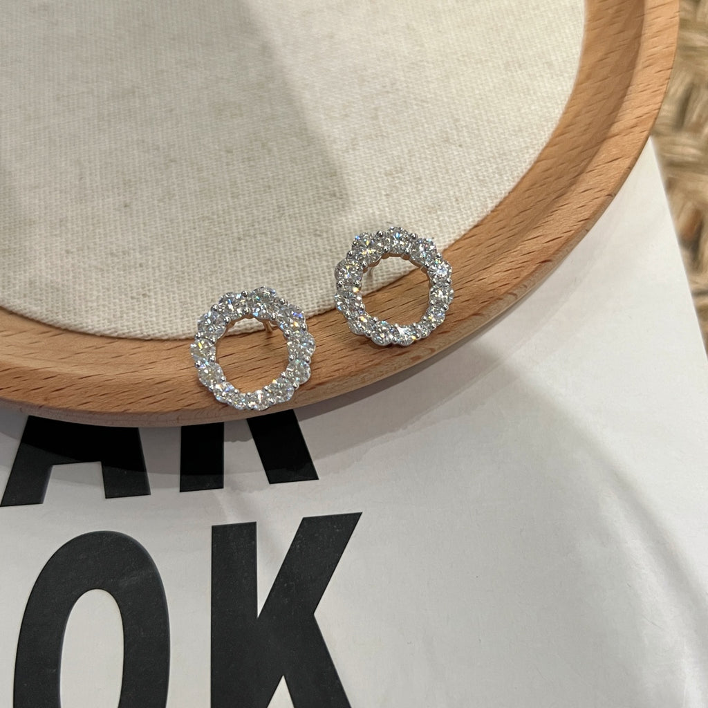 Pendientes de botón de moissanitas 3,3 ct en plata