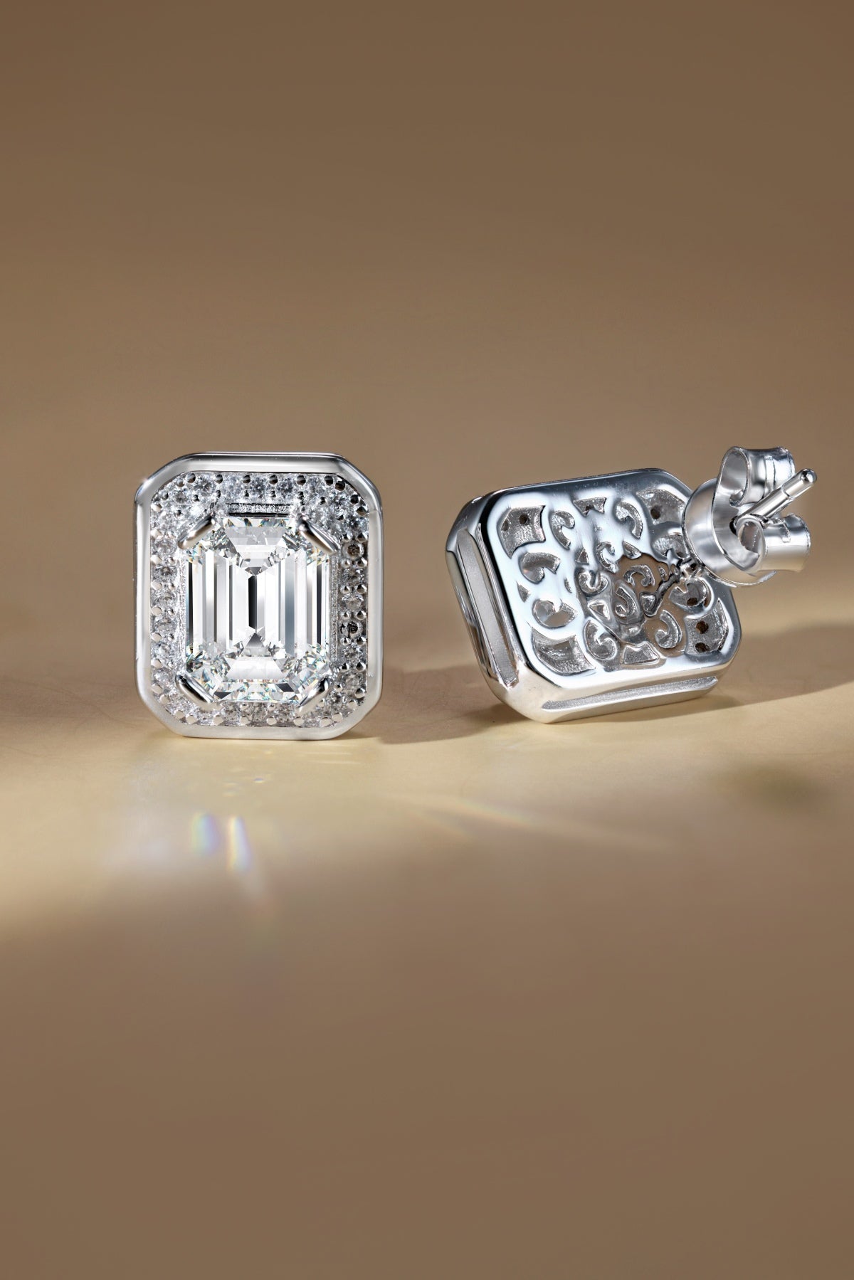 Pendientes de halo de moissanitas 4 ct en plata