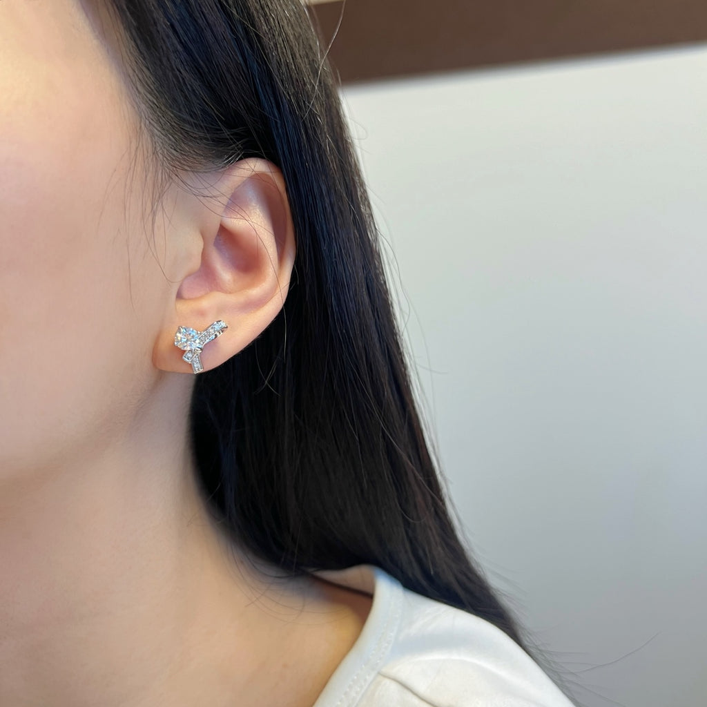 Pendientes de lazo de moissanitas 1,392 ct en plata