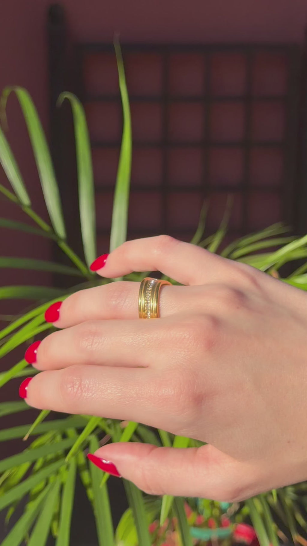 Anillo Twist Multicapa