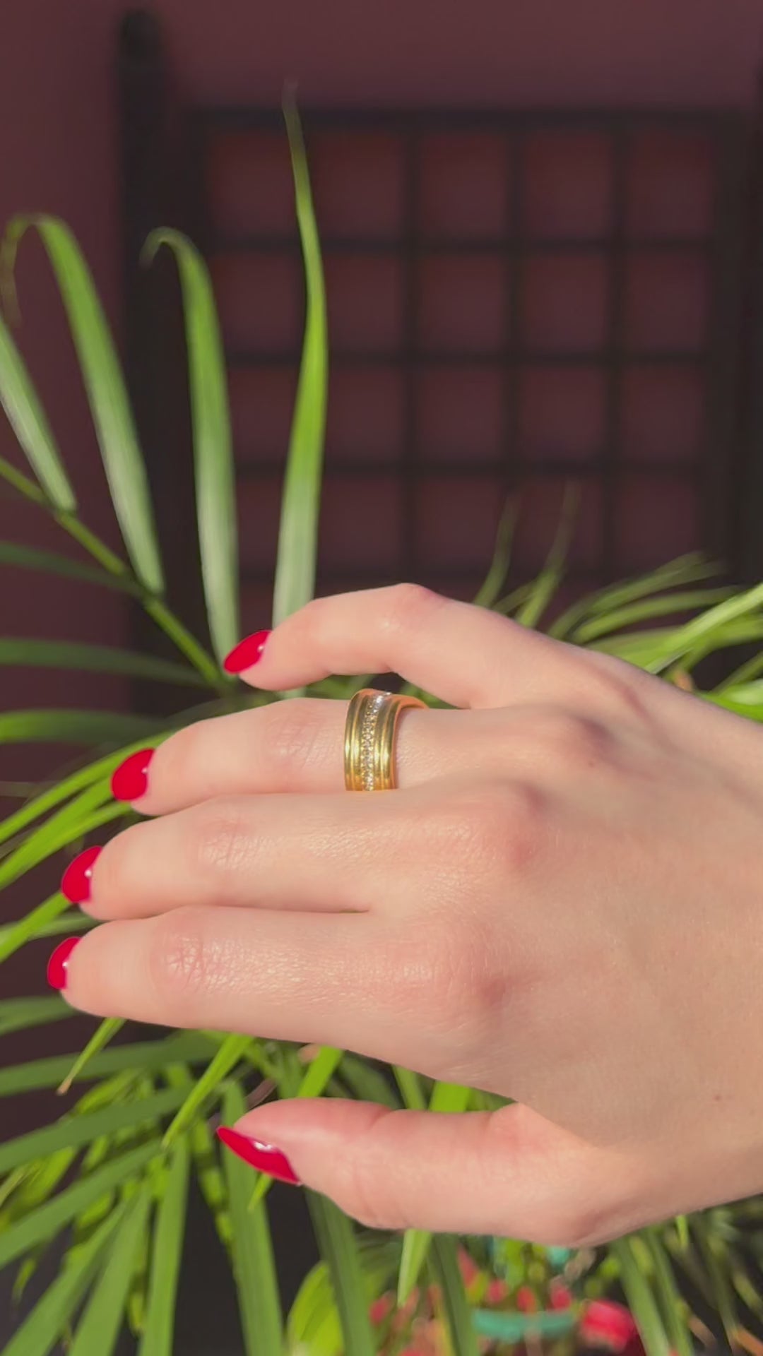 Anillo Twist Multicapa