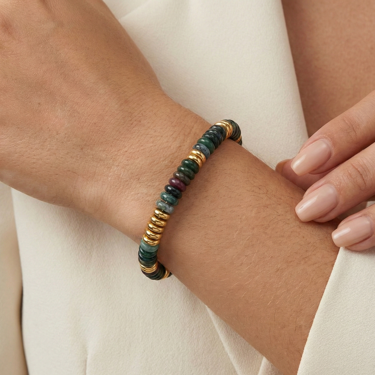 Pulsera de discos de piedra natural en acero dorado