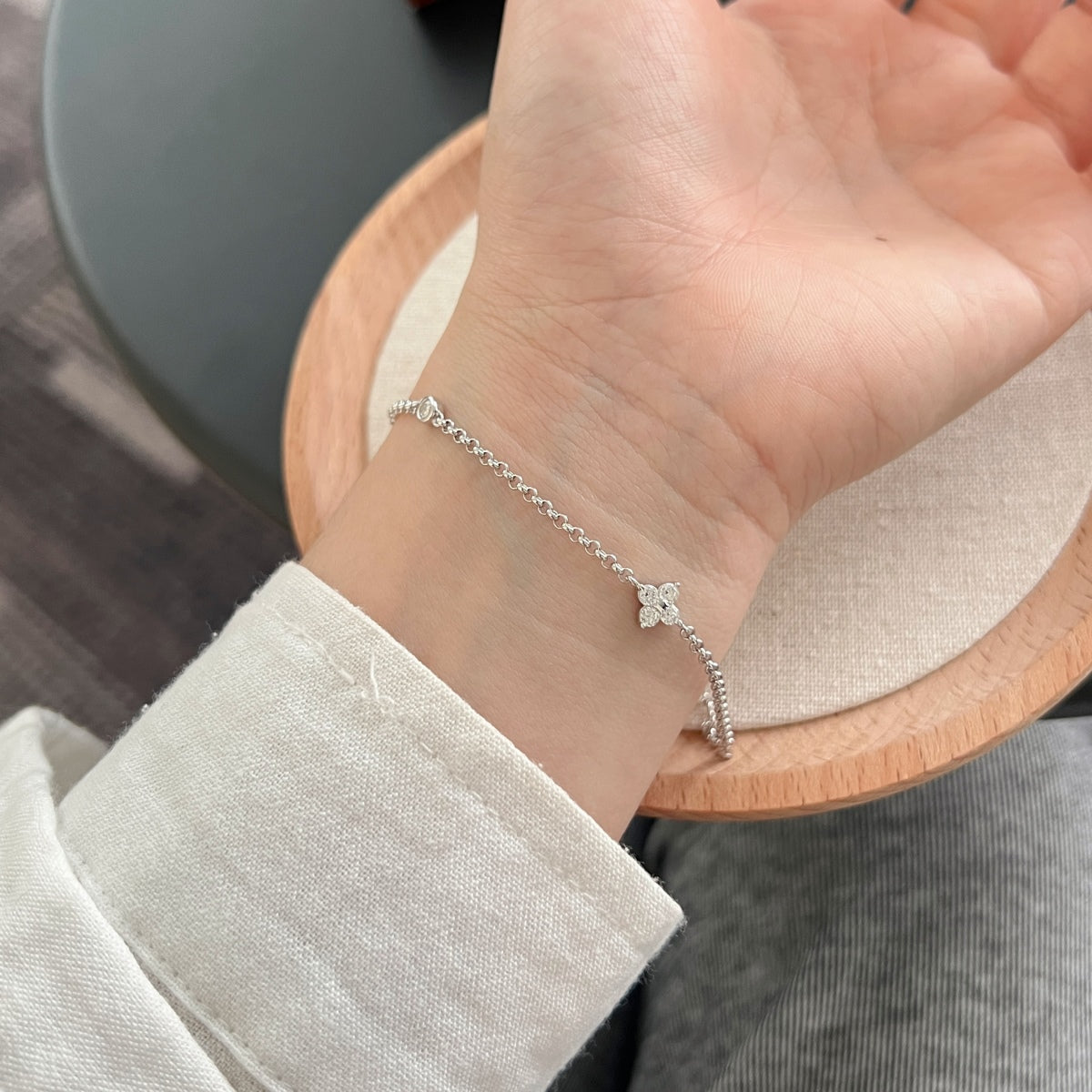 Pulsera con motivo floral de moissanitas 0,31 ct en plata